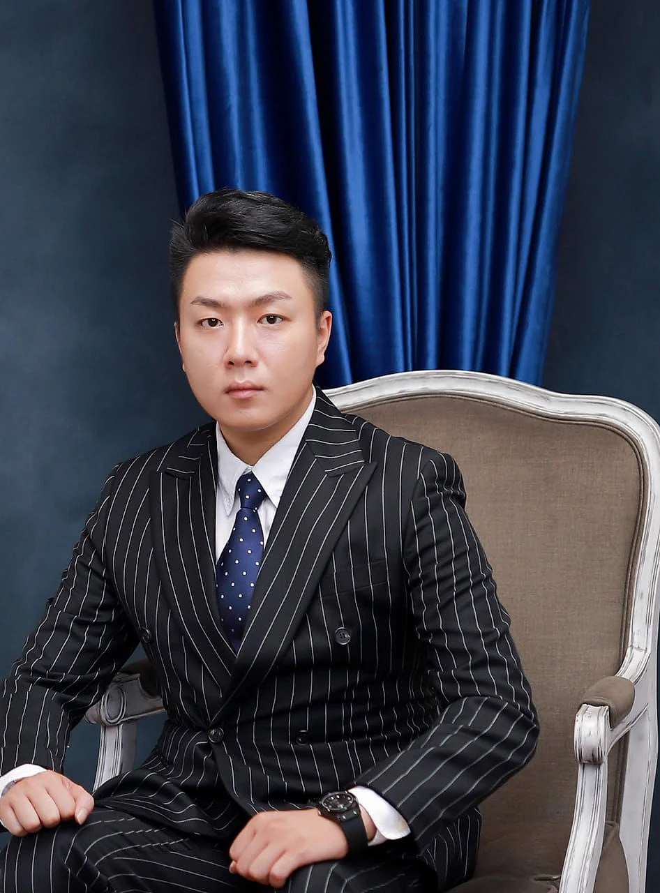 Linh Neo - Chuyên viên marketing nhà hàng
